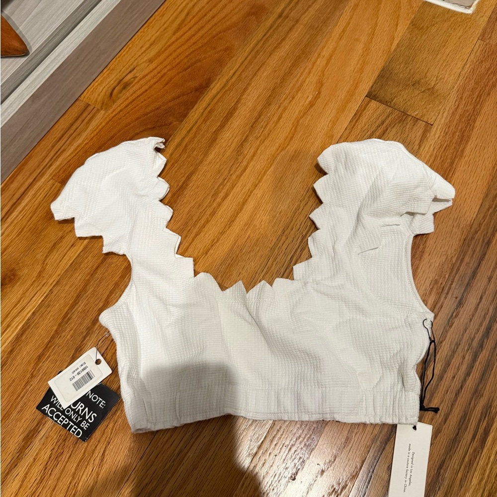 Marysia - White Scalloped Women's Top
